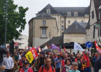 Rassemblement à Bourges : La CGT du Cher soutien un Front Social et Politique contre les extrêmes droites